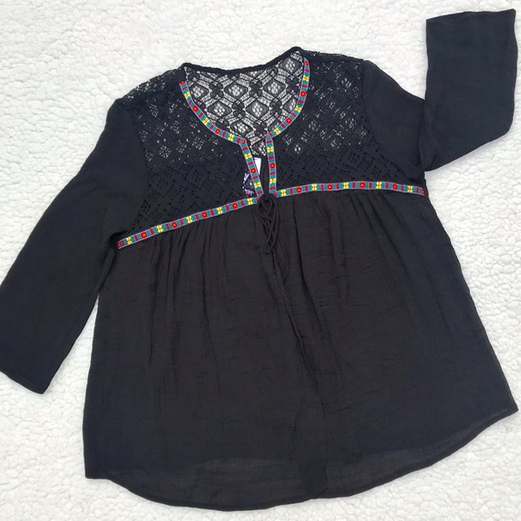 No Boundaries Tops - NB Black Crocheted Shoulder Rayon 3/4 Sleeve Top